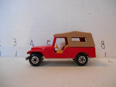 MATCHBOX Superfast 8 赤 ミニカーlesny MATCHBOX SUPERFAST #8 FORD MUSTANG - ORANGE-RED w/RED
