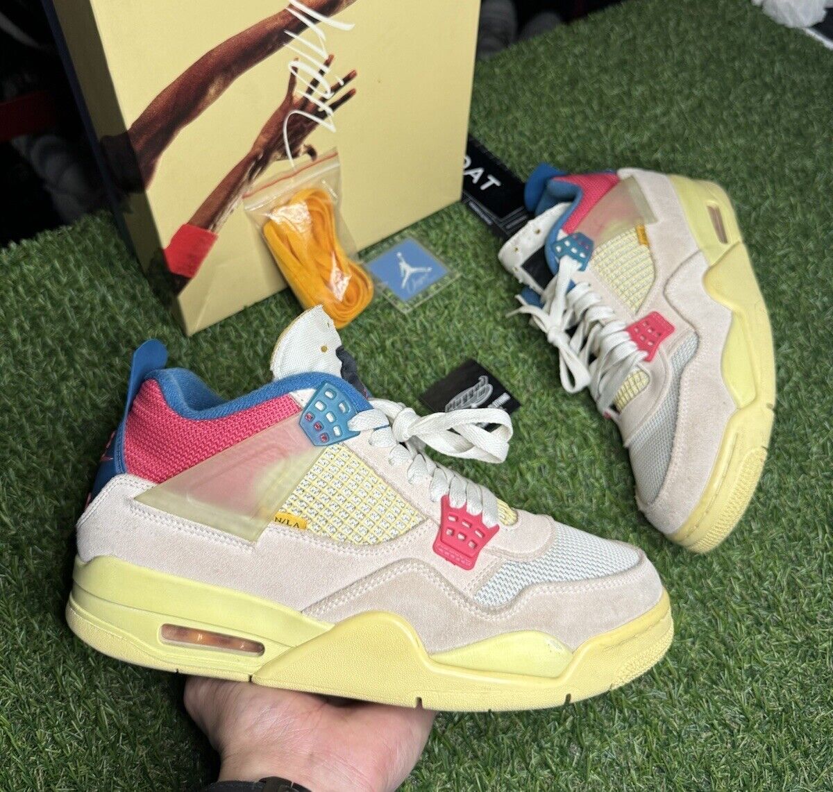 Size 9 - Jordan 4 Retro x Union LA Mid Guava Ice