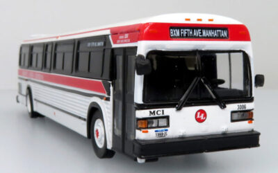 MCI Classic Bus Surburban Liberty Lines, New York 1/87 Scale