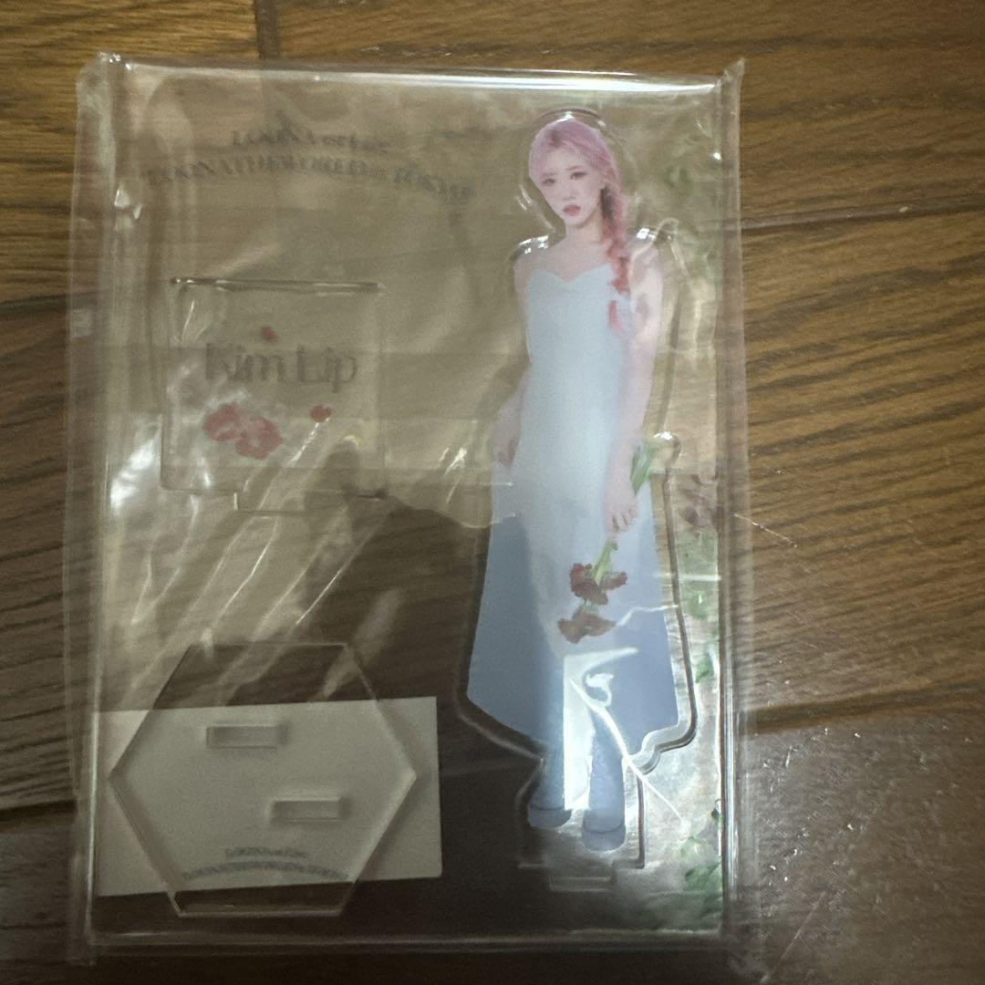 LOONA ARTMS Kimlip Acrylic Stand | eBay