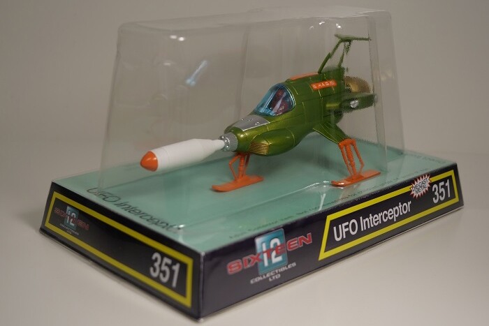 m*a様 ビンテージ DINKY　TOYS　UFO　INTERCEPTER Dinky Toys UFO Interceptor Restoration - YouTube