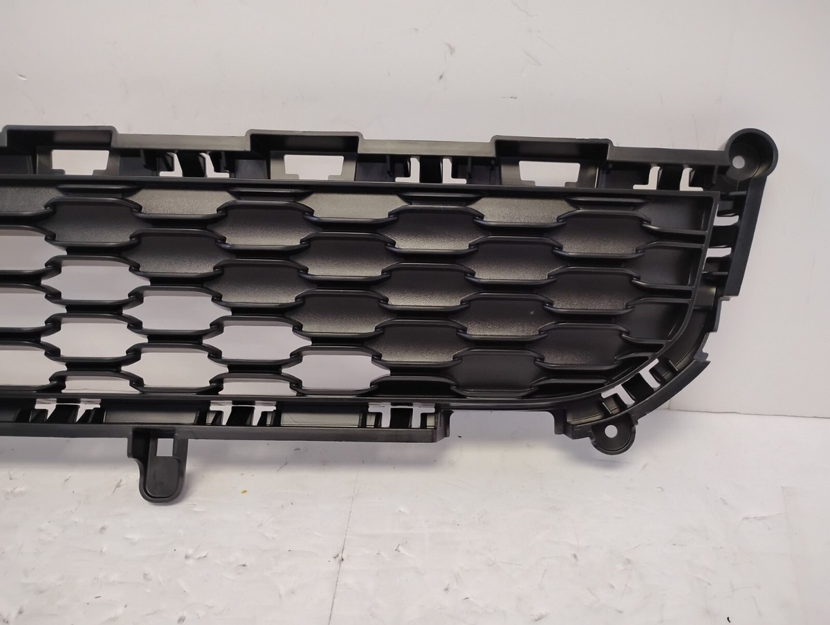 NEW 2021-2024 Jeep Grand Cherokee L Lower Fascia Grille OEM