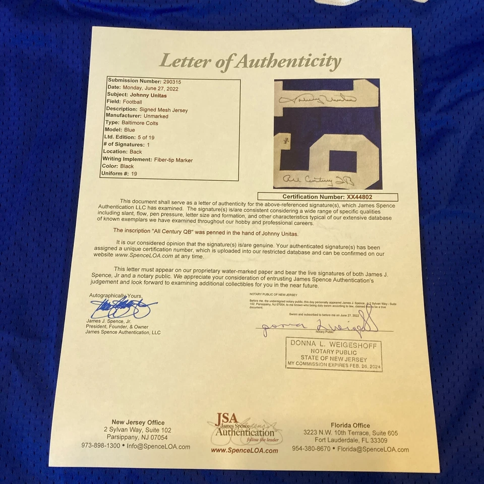 Camiseta deportiva firmada por Johnny Unitas "All Century Quarterback" de los Baltimore Colts certificado de autenticidad JSA Foto 2 de 4