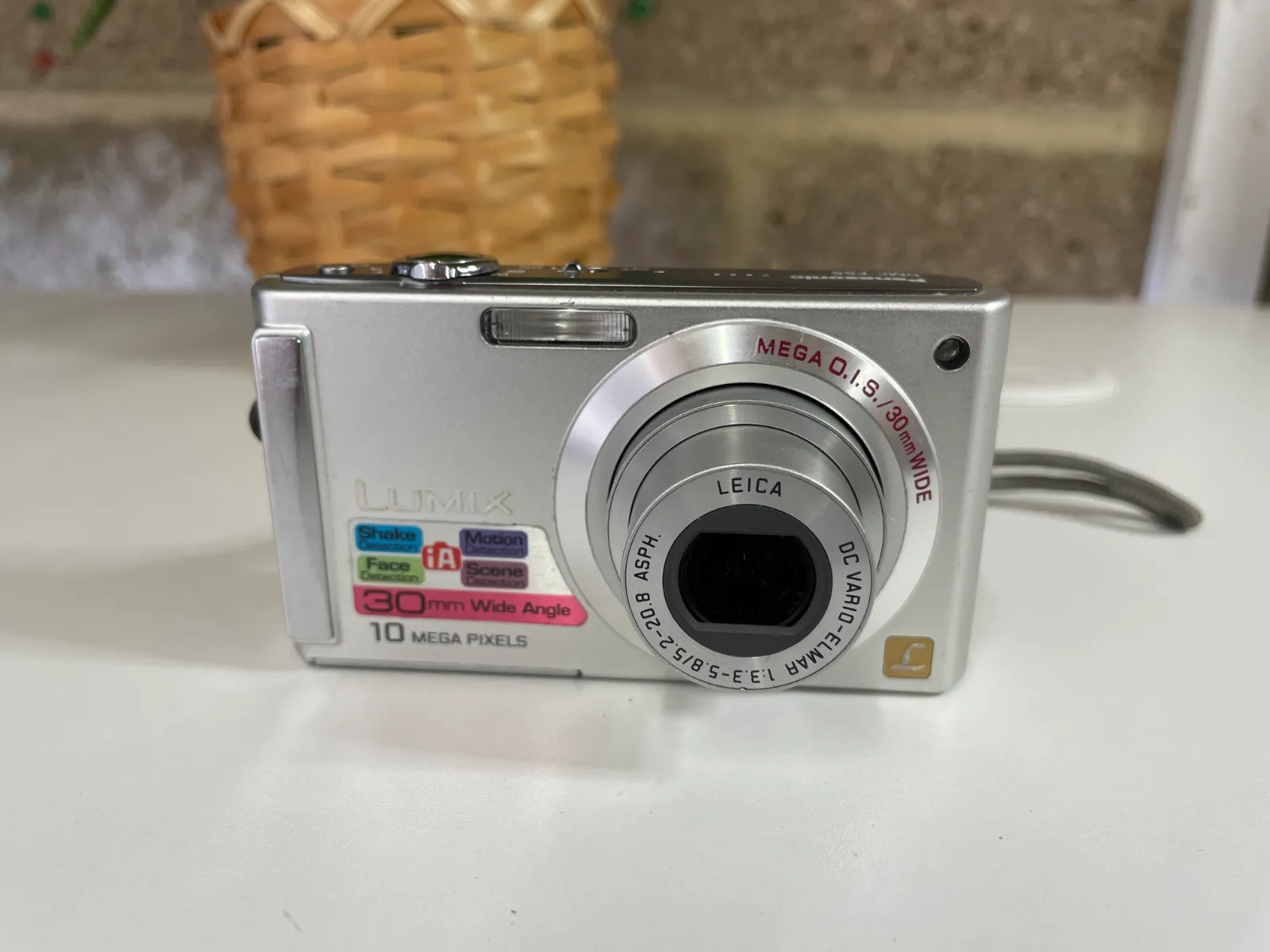 Panasonic DMC FS5 Lumix Compact Digital Camera Silver 10 Megapixels 30mm Wide image 2