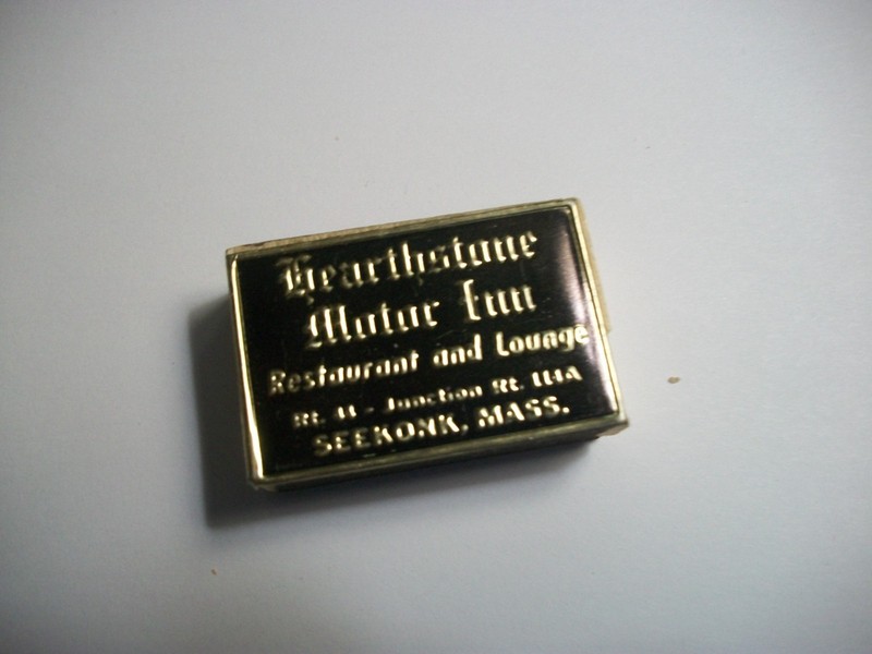 Hearthstone Motor Inn Seekonk, Mass.  Matchbox