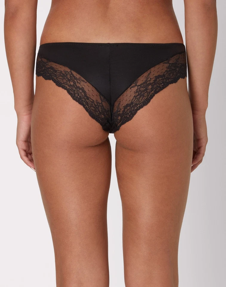 Ropa interior tanga para mujer Maidenform con encaje trasero Foto 3 de 4