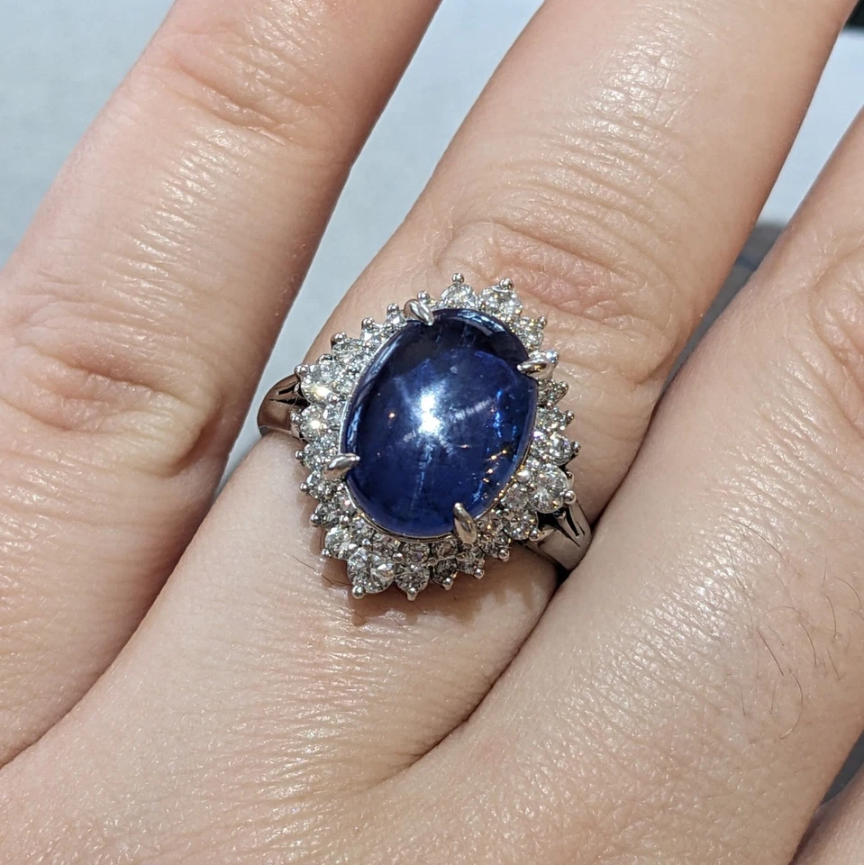 Anillo de diamantes y zafiros estrella azul ovalados de 8,00 quilates en platino - HM2693SN
