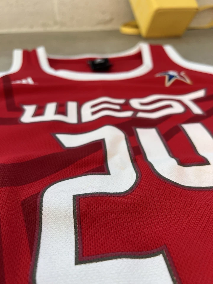 Camiseta 2010 Adidas Kobe Bryant #24 NBA All-Star Game "WEST" |Tamanho: Médio - Imagem 3 de 4