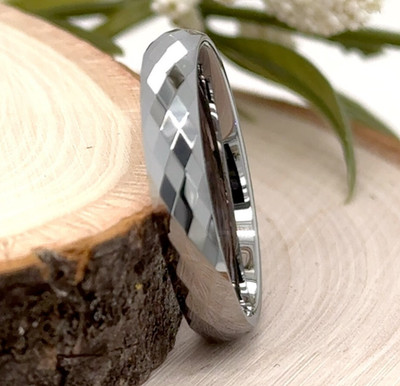 Christmas Gift Band Diamond Cut Faceted Design Band 4MM Silver Polished Tungsten