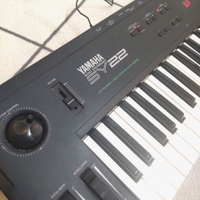 YAMAHA SY22 Vintage Vector Synthesizer 61-Key Tested Working