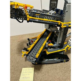 Lego Technic Bucket Wheel Excavator 42055 motorized 3,900 pieces-see description