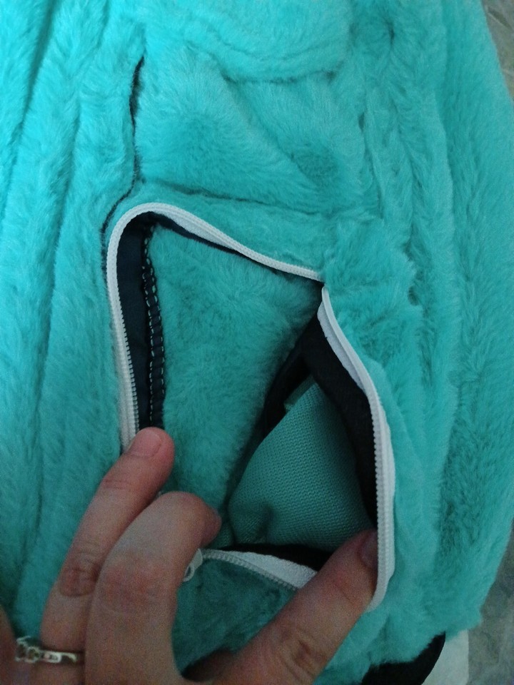 NWT KAVU Rope Fuzz Sling Bag Crossbody Backpack Purse Glacier/Teal