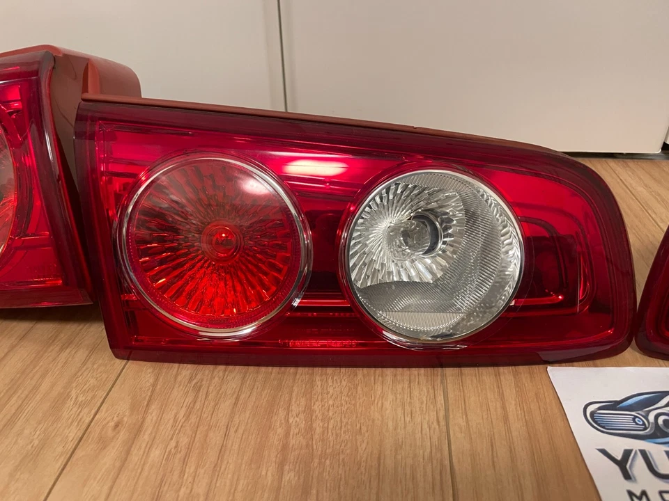 Mazda Genuine Mazda 2 Demio 2002-2007 DY3W DY5W Tail Light Lamp Left Right OEM - Image 3 of 4