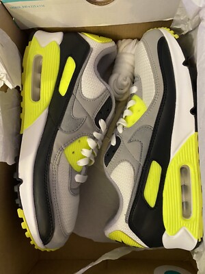 Size 9 - Nike Air Max 90 Volt
