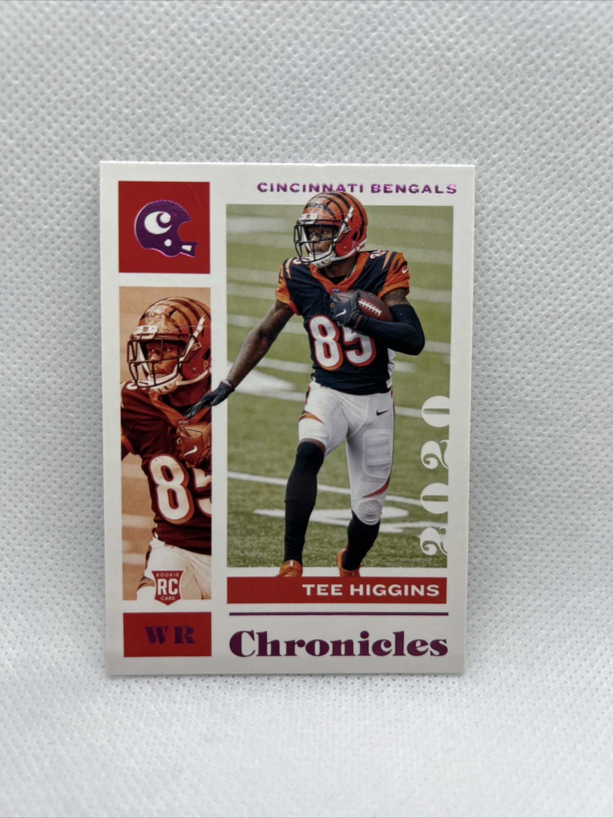 2020 Panini Chronicles Pink Tee Higgins Rookie #21 Cincinnati Bengals