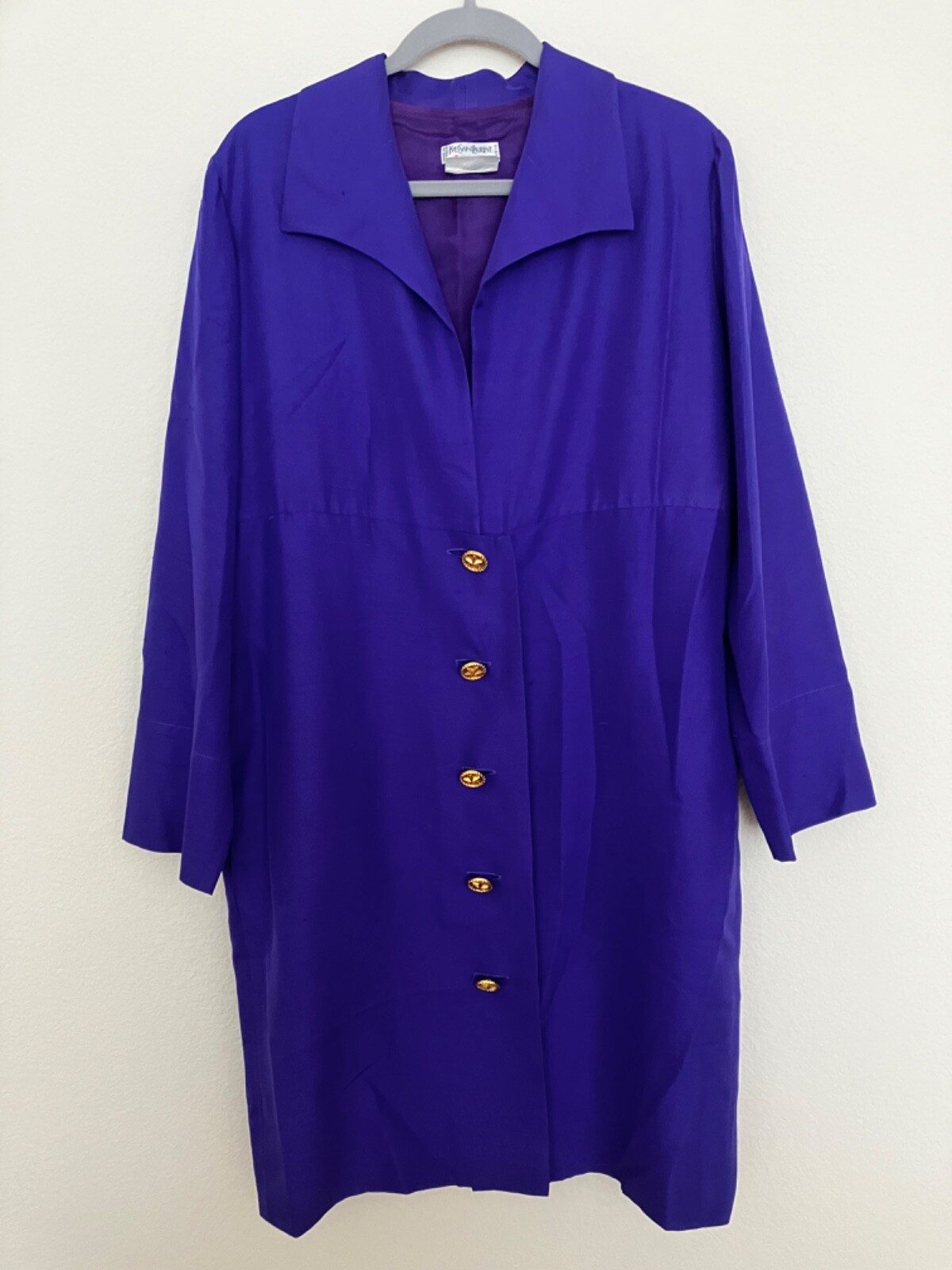 SAINT LAURENT Abito cappotto YSL viola Shantung seta anni 80 (taglia EU44) con bottoni originali