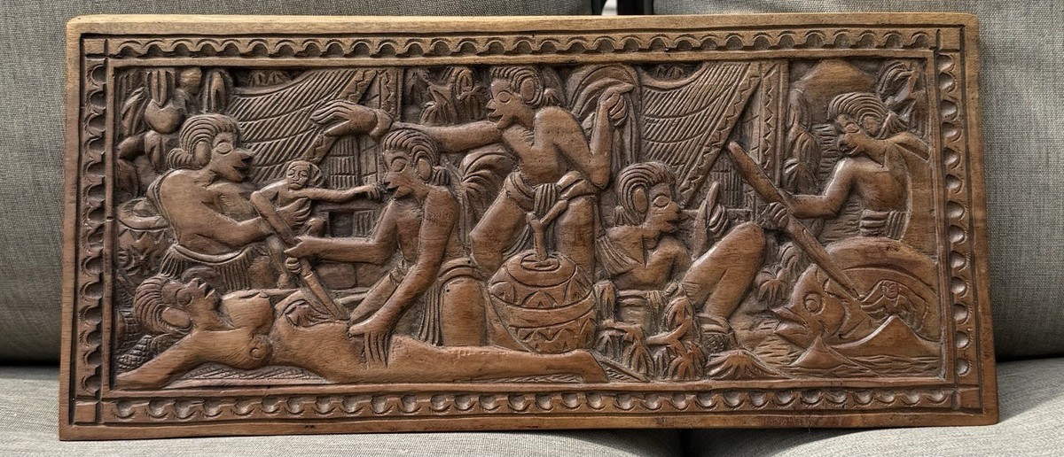 パラオ　ストーリーボード Palau Storyboard 18” X 8” Hand Carved Child Birth ~ Palauan Story