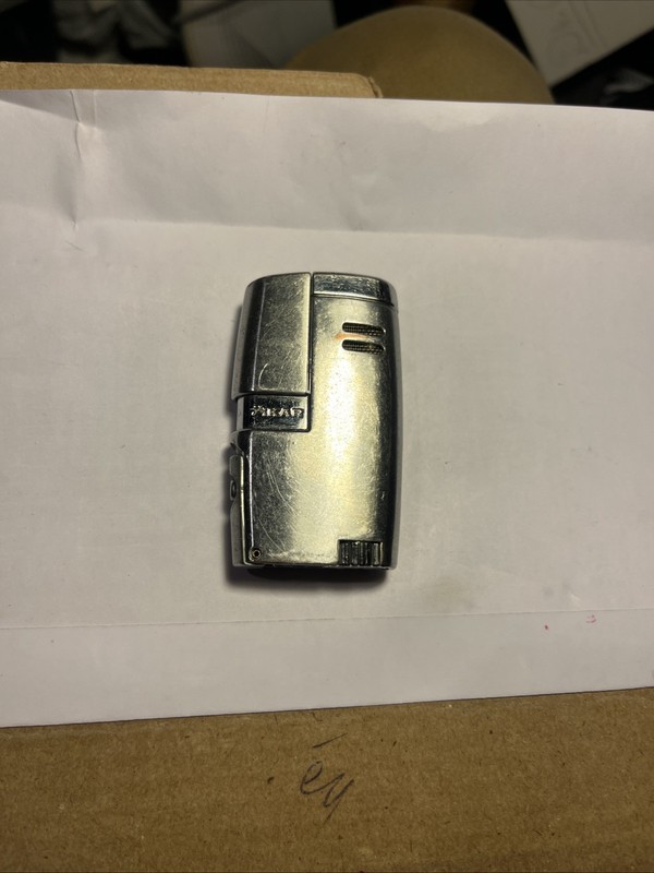 Xikar Vitara dual Jet Cigar Lighter With Punch , Per-owned
