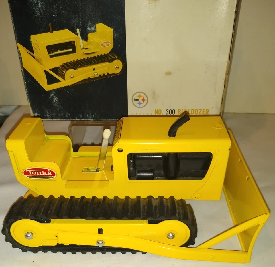 1960'S TONKA BULLDOZER NO-300 NEVER PLAYED WITH IN BOX - Image 2 of 4
