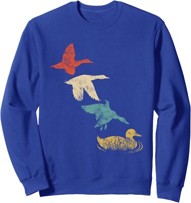 Duck Hunting Retro Style Hunt Animal Design Unisex Crewneck Sweatshirt
