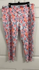 Ruby Ribbon Plus Size 3X Gray & Peach Watercolor Print Active Capri Leggings