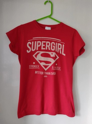 Supergirl Women's T-Shirt Size Large Red Short Sleeve Gildan Softstyle