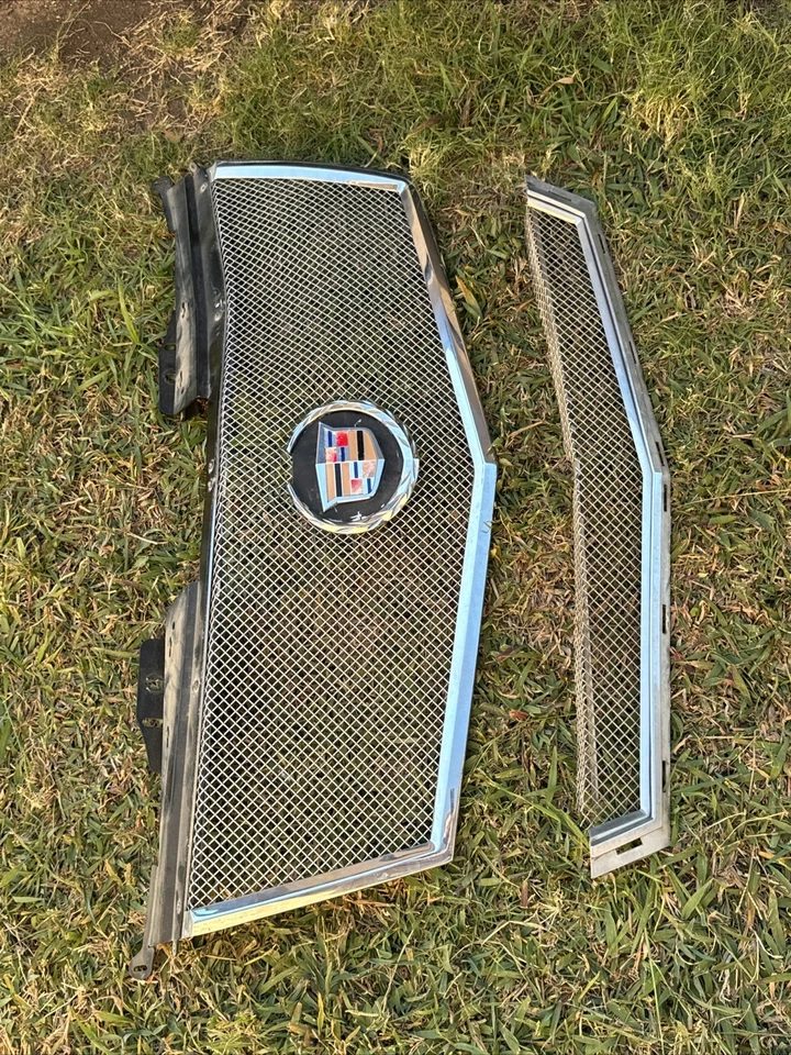 Cadillac CTS 2008-2012 parrilla de malla metálica cromada Foto 3 de 4