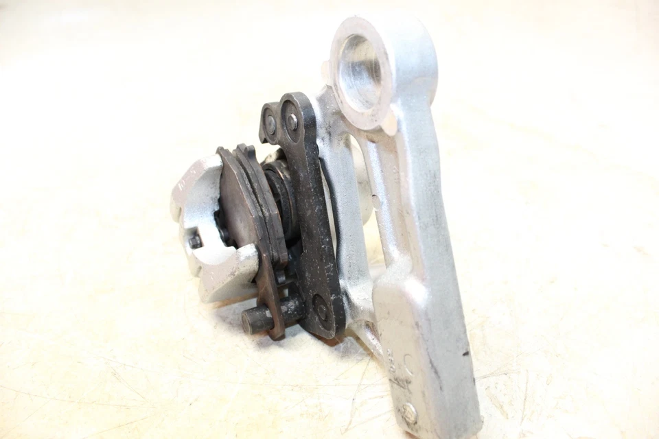 05-08 KAWASAKI ZZR600 ZX600J OEM PINZA DE FRENO TRASERA CON SOPORTE DE MONTAJE Foto 4 de 4