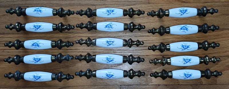 Lot of 15 Hickory Hardware Cabinet Pull English Cozy white porcelain Blue Floral