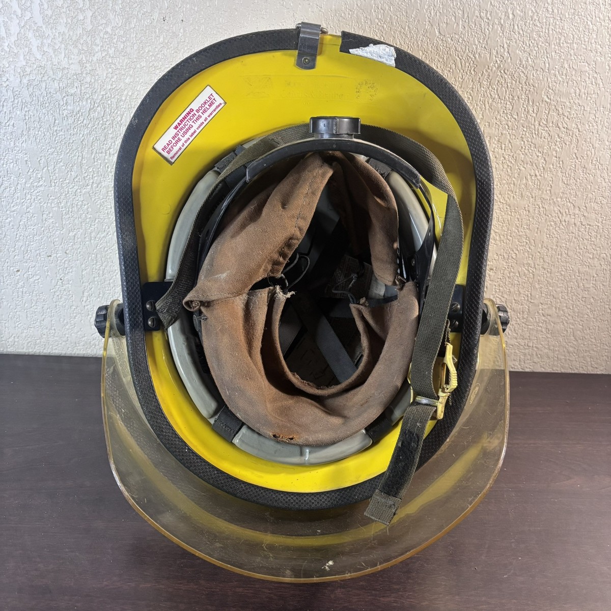 1994 Cairns & Brothers Structural Fire Fighting Helmet 660RX