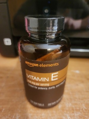 Amazon Elements Vitamin E 268mg 100 SoftGels EXP 10/26