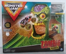 Monster Jam 2019 Zombie Madness Playset With Exclusive Zombie 1:64 Truck