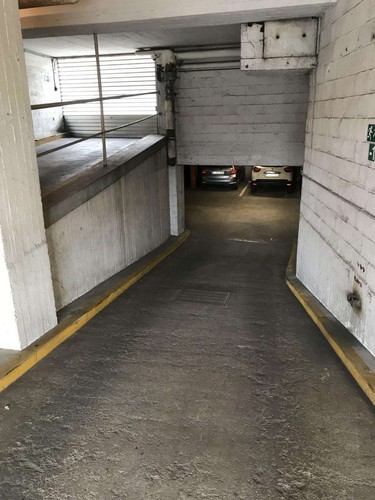 LIEGE - OUTREMEUSE - parking intérieur securisé - Photo 4/5