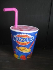 PLAY FOOD PRETEND DQ DAIRY QUEEN STRAWBERRY MILK SHAKE BLIZZARD STRAW RARE