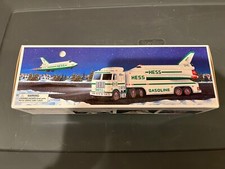 Hess 1999 Toy Truck and Space Shuttle With Satellite - N127