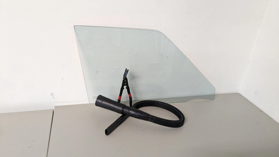 Vidrio delantero derecho para Toyota Corolla 1980-1981 4 puertas camioneta lado pasajero Foto 2 de 2