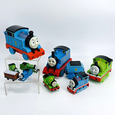 VINTAGE MIXED LOT OF 10 THOMAS THE TANK ENGINE TOYS-TRAINS-PBS-NICK JR-90S-2000S