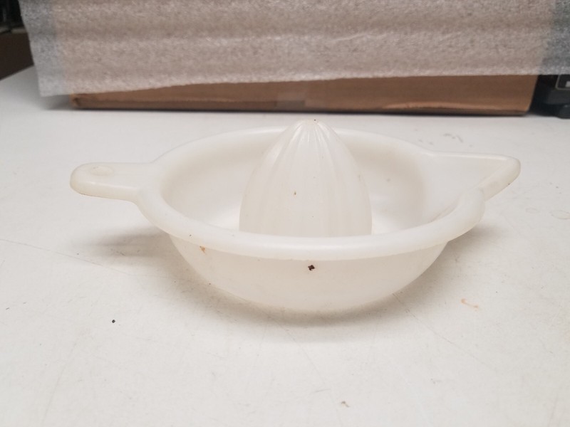 Vintage Plastic Juice Extractor