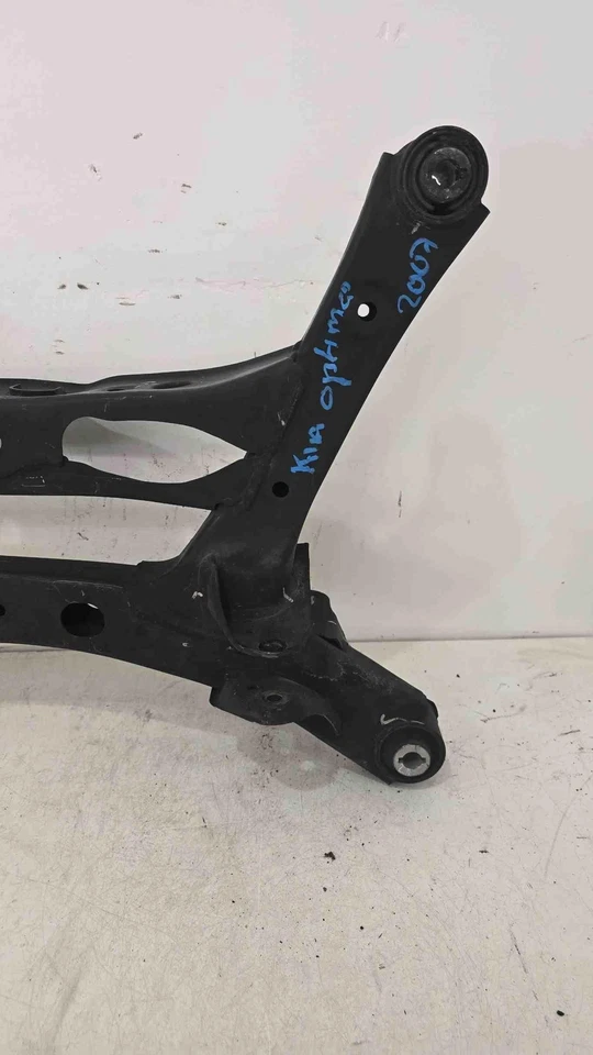 Subchasis Crossmember 55400-C2110 suspensión trasera Hyundai Sonata 2015-2019 Foto 2 de 3