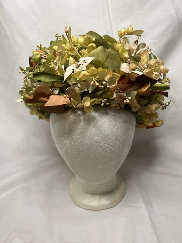 Chapeaux chapeau femme vintage Christian Dior à fleurs Paris New York