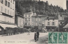 38 Bourgoin à la place d'Armes 116230 