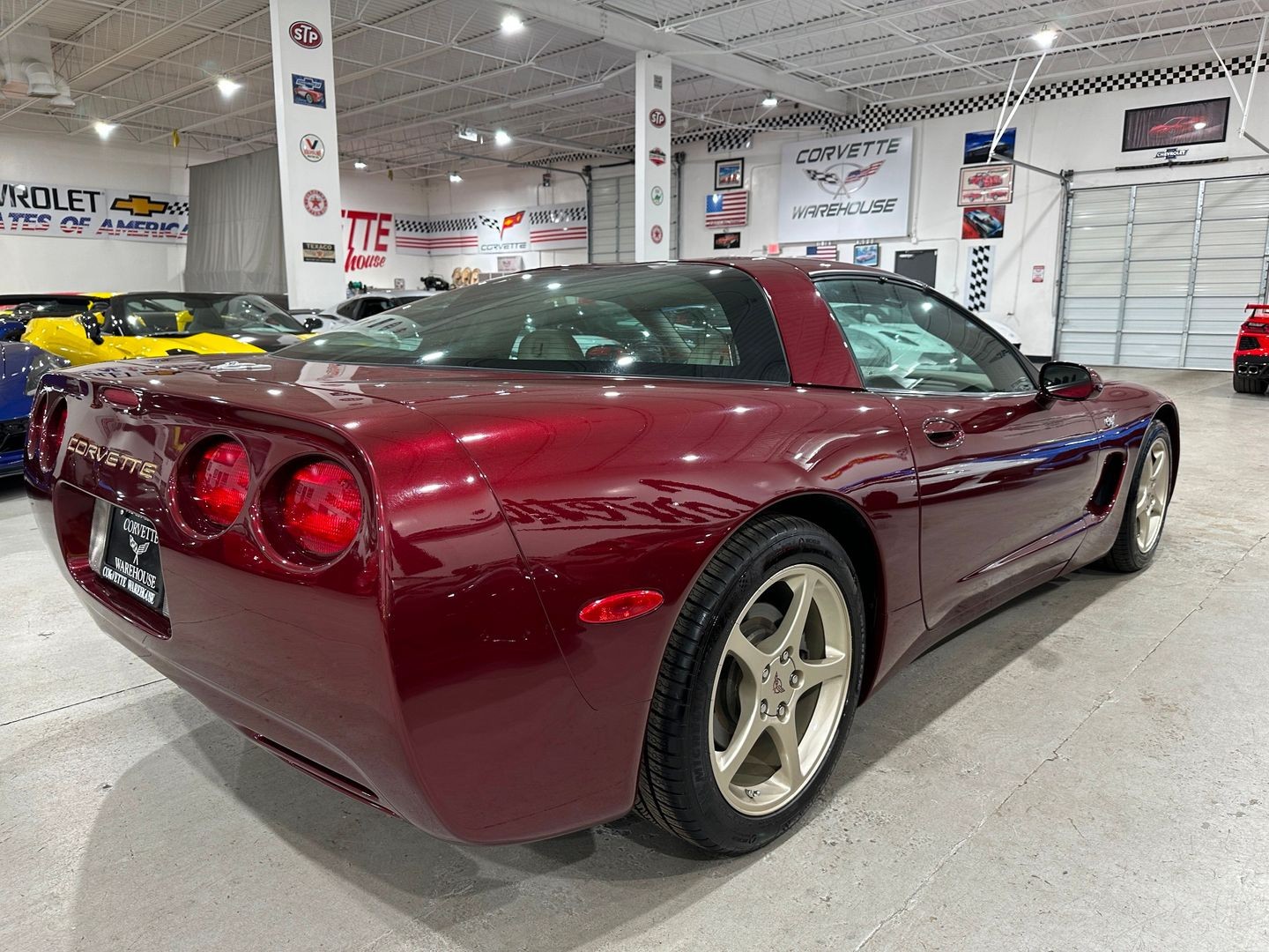 2003 [94U] 50th Anniversary Red Chevrolet Corvette   | C5 Corvette Photo 7
