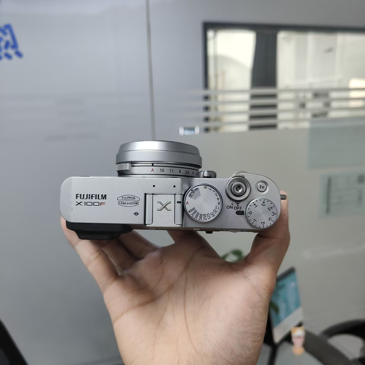Fujifilm X100F 24.3 MP APS-C Digital Camera w/23mm f2 Lens - 95