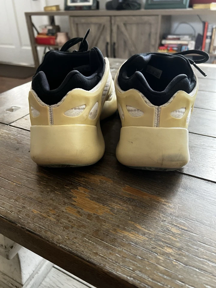 12 码-阿迪达斯 Yeezy Boost 700 V3 Azael [二手无盒] — 第 4/4 张图片