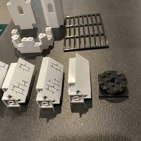 LEGO 7094 Castle Walls Light Gray Panel Wall with Window Gate Corner Parts Lot 9