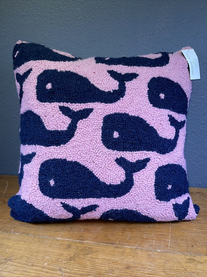 Hand Hooked Pillow-Beach Theme Blue Whales 100% Wool 16 x 16 in Zipper - Изображение 2 из 4