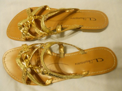 Sandalias chanclas para mujer zapatos talla 6,5 M CL de Laundry - Imagen 2 de 4
