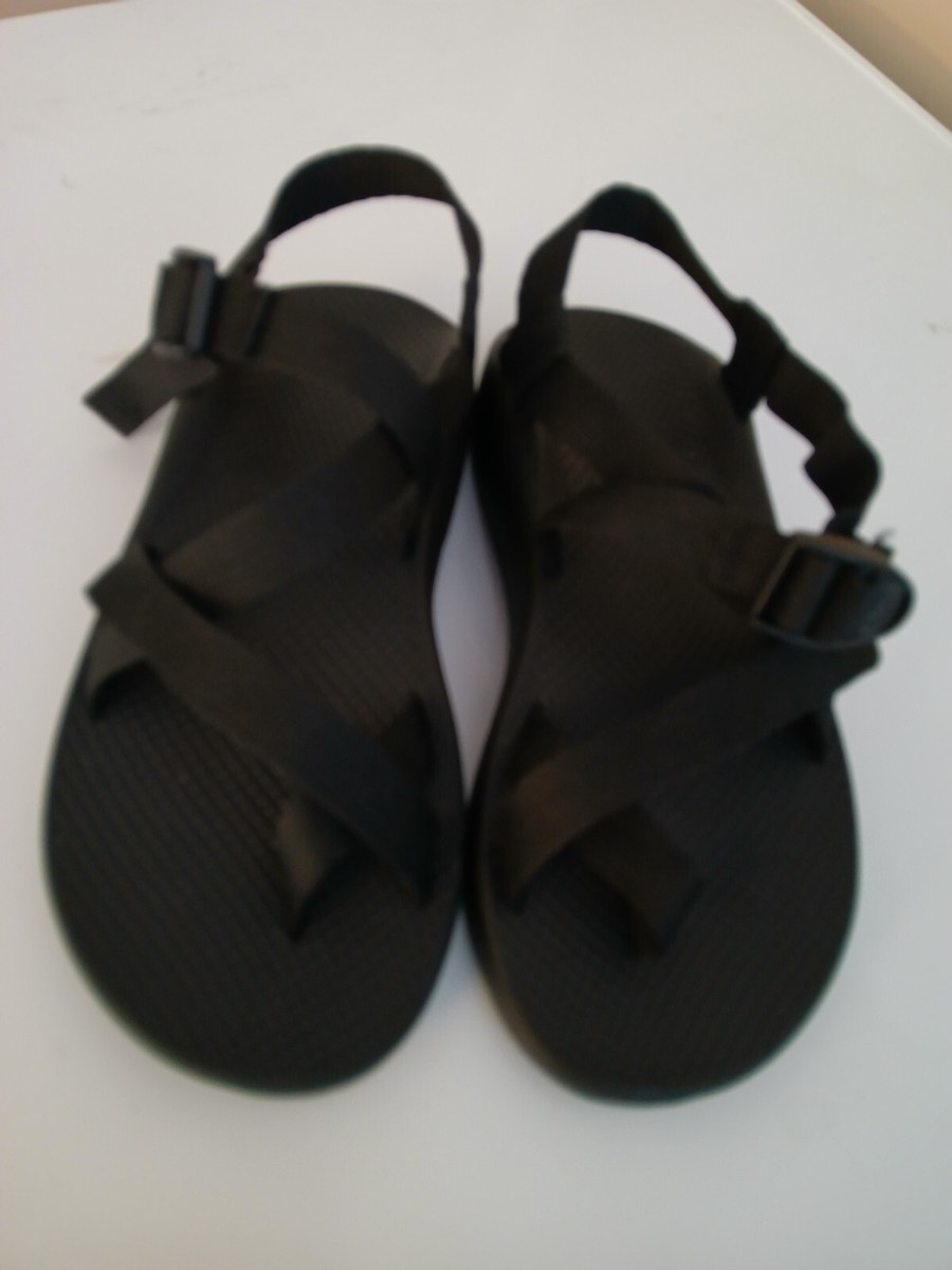 Chaco Z/2 Classic Men\'s Size 7 Strappy Sports Sandals Black Shoes J105427 Chaco Z/2 Black Strappy Slip On Classic Sport Sandals Men main image 3