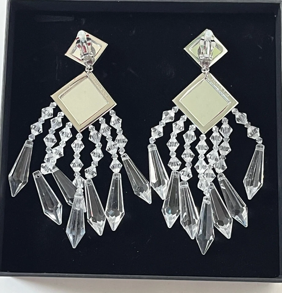 Pendientes con clip de araña de cristal blanco BALMAIN x H&M nuevos en caja Foto 2 de 4