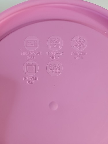 Pyrex Hello Kitty 4-Cup Round Glass Storage Container Pink Ribbon Dots Lid - Picture 18 of 19
